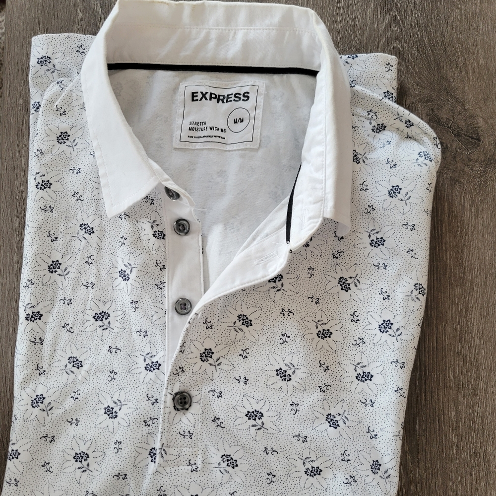 Mens Express Polo. Size M